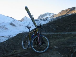 la mia compagna di avvicinamento. Appena lì sopra inizia la neve bella!