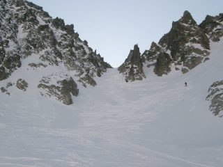 VISTA DAL BASSO DEL CANALE CHE PORTA AL COLLE