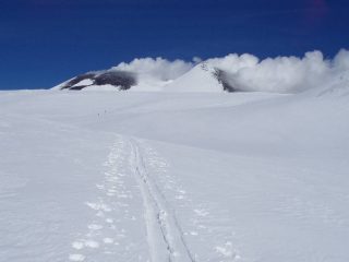 I crateri sommitali da S, nei pressi di M. Frumento Supino