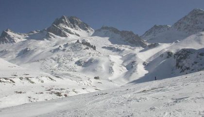 La vetta dagli ultimi alpeggi