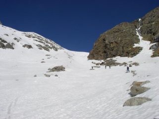 ripidi pendii prima del ghiacciaio di Rocciaviva