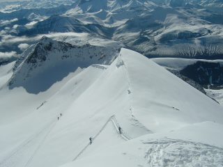 Arrivando al colletto sotto la cima