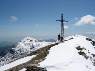 La croce di vetta