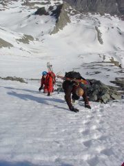 Primi 20 metri di discesa dalla Pointe Pers