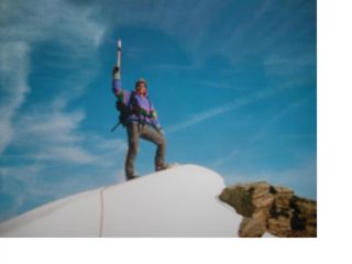 L'arrivo in vetta e' sempre salutato con gioia..