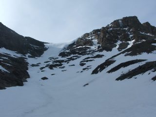 il ghiacciaio, meno ripido sulla sx