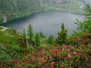 Il lago basso di Frudière scendendo dal lago alto