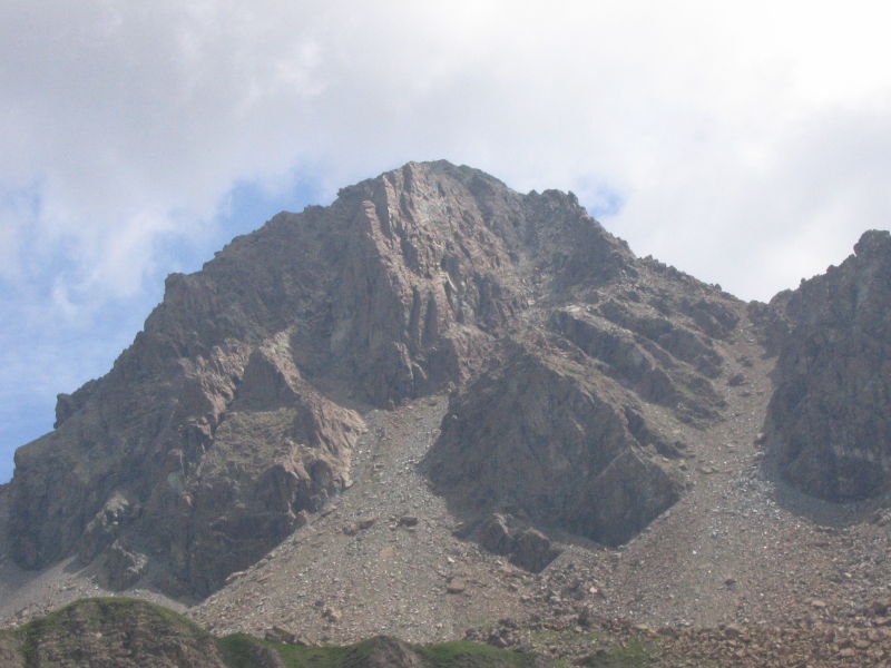 La Punta Cristalliera dal Lago Manica