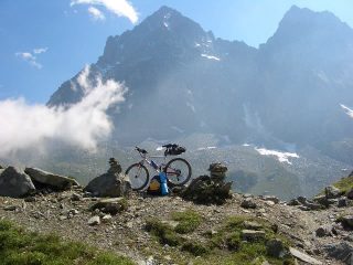 Il Monviso dal lago Chiaretto