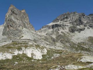 la rognosa (a destra) ed il bric di mezzodì (a sinistra)