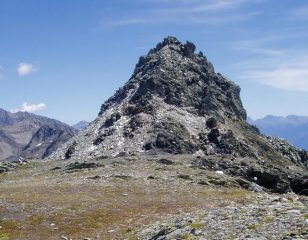 Dalla sella detritica vista del Pain de Sucre