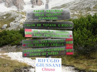 primo bivio incontrato e cartelli indicatori sempre molto chiari (1-10-2005)