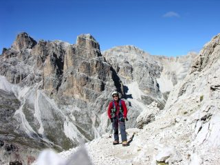 raggiungendo la sella di quota 3030 m. la ferrata è terminata (1-10-2005)