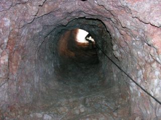 l'uscita della galleria (1-10-2005)