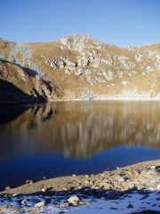 Salendo al Corno Stella - Lago Moro riflessi autunnali