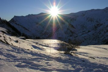 spunta il sole nel Vallone Sibolet  (11-12-2005)