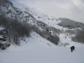 si attraversa il Lago Santo