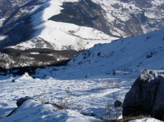 Il pendio superiore, fotografato dalla vetta