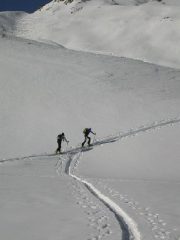 Il tratto finale e il colle in alto a sx