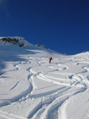 il canale a dx della cima, scendendo