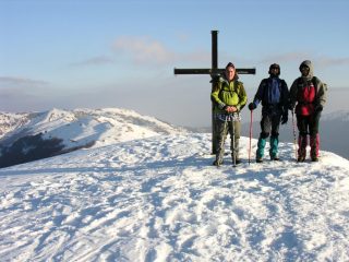 Franco, Piero e Davide in vetta al Monte Carmo (5-2-2006)
