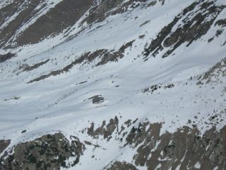 Il rifugio Garelli dalla vetta