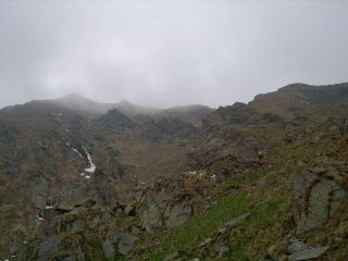 L'Alpe Pistone superiore, il rifugio Fornetto e la Punta Verzel 