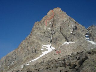 in nero la traccia sullo zoccolo / in rosso la linea di salita