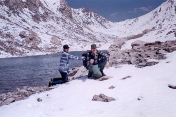 Il Lago ancora innevato