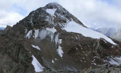La Becca de Luseney vista dalla Cima di Livournea