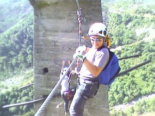 ferrata oropa pilone ex funivia ponte tibetano