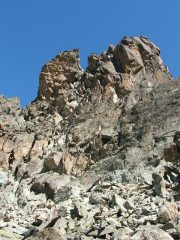 Il castello roccioso sommitale