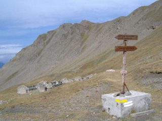 Il Mont Froid visto dal colle sotto il Fort du Montfroid