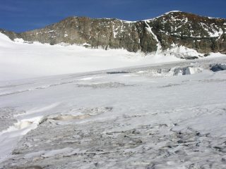 il Monte Bellavista osservato dal Passo del Sasso Rosso (10-9-2006)