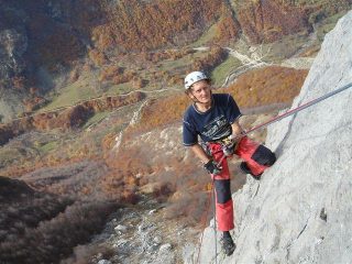 Ombre..nel buio! Iniziano le calate a corda doppia