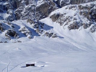 Il canale finale con valanga