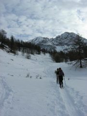 ..Simona e Mirella in salita, foto M.Conti