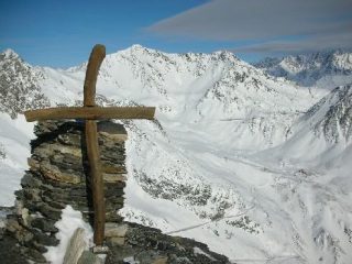 Panorama dalla cime versoil vallone del San Bernardo