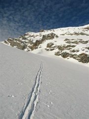 traverso prima dell'ultimo pendio che porta alla cima