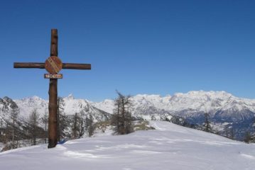 il grandioso panorama dal rifugio barbustel