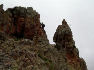 Sulle rocce rosse del Bric Agnellino