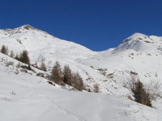 Vallone si salita e il colle Vascoccia al centro