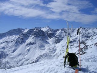 La Motta Rossa e sullo sfondo il Pizzo Scalino