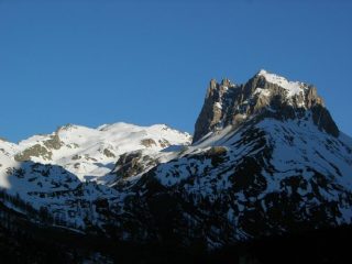 ..il magnifico vallone visto dalle auto..foto m.conti