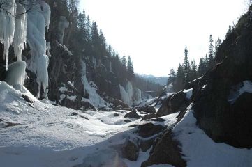 Panoramica della piacevole falesia.