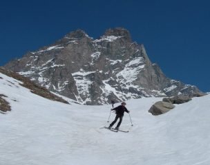 sciando sotto al Cervino