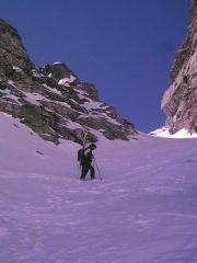 Pez impegnato nella salita del canalone