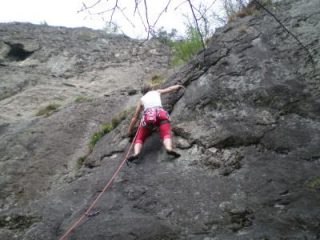Maria Piera sul tettino di Topo Grigio