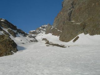 Sotto il primo canale