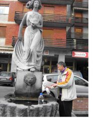 Valle Tanaro - Fontana di Ormea   piazza, Acqua di ottima qualità (nitrati 1,8 mgl), leggera , durezza 6 °F